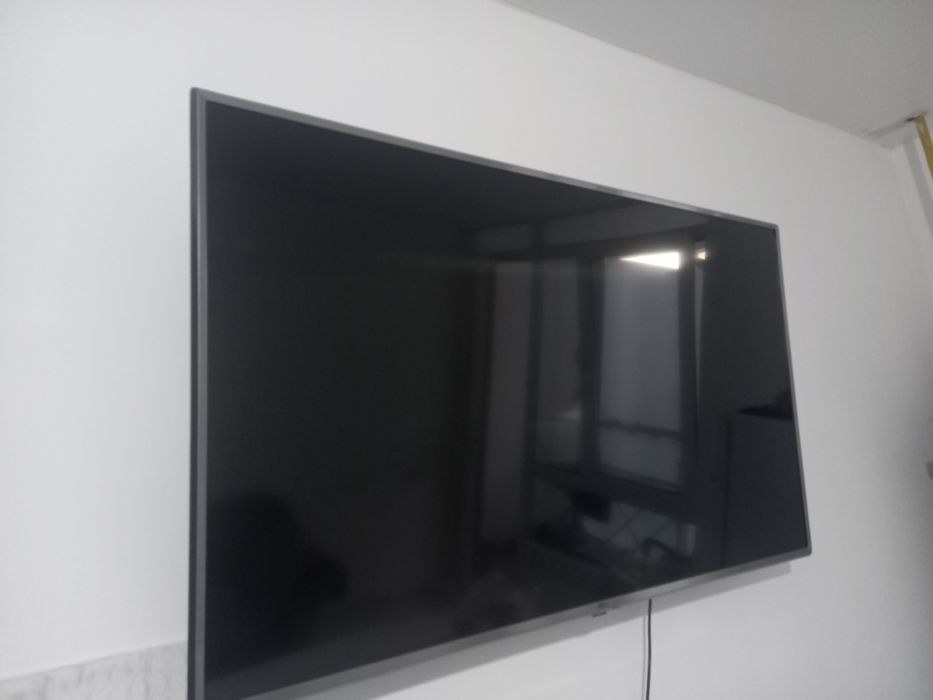 Продам смарт телевизор LG