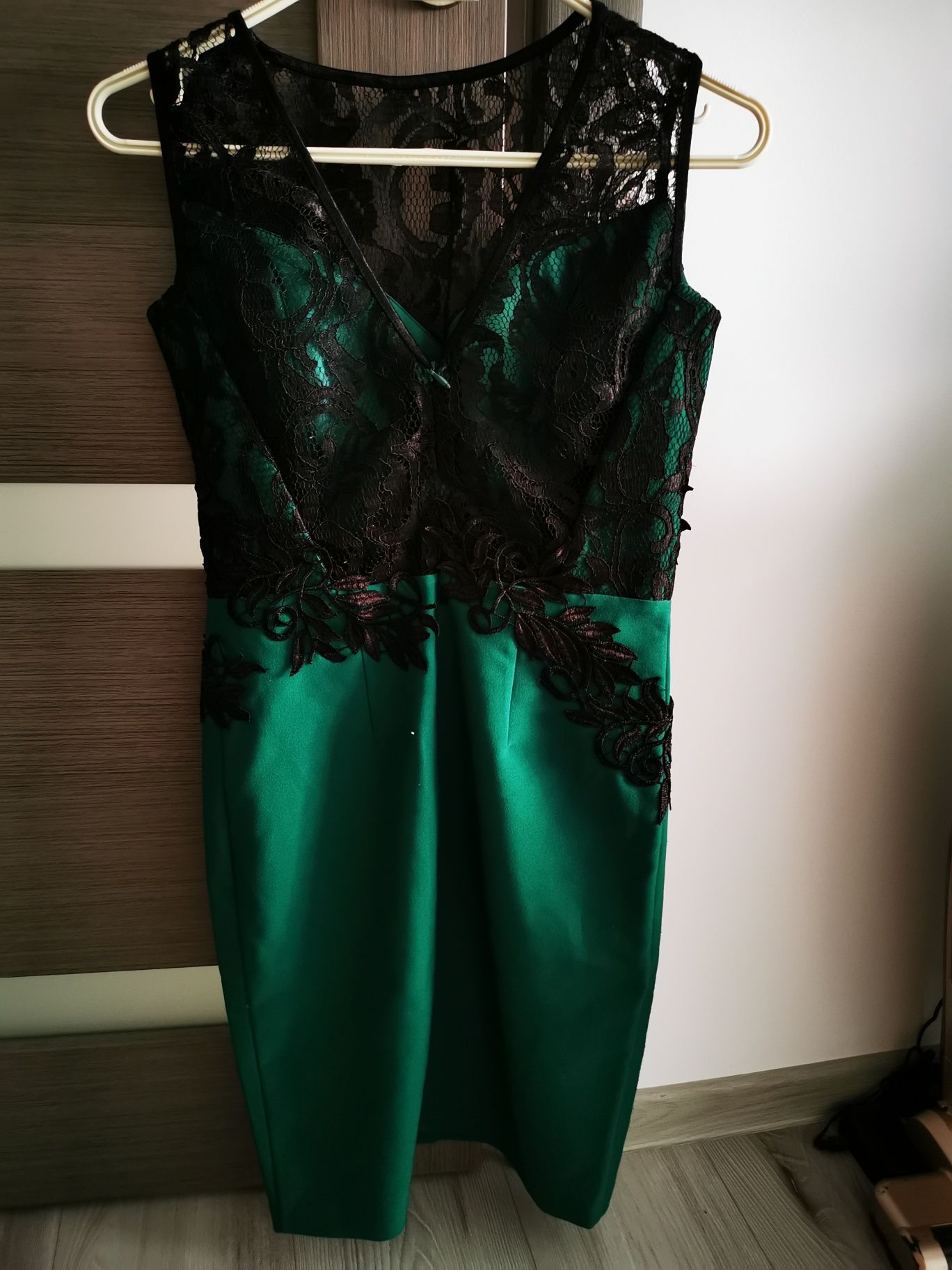 Rochie eleganta verde smarald