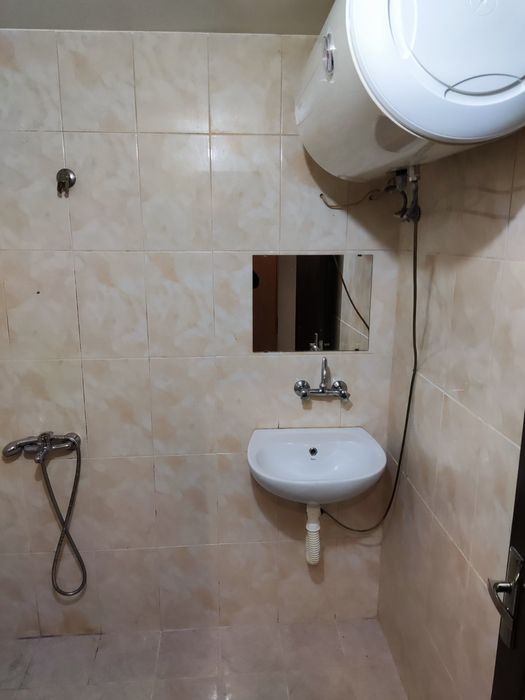 Под наем едностаен