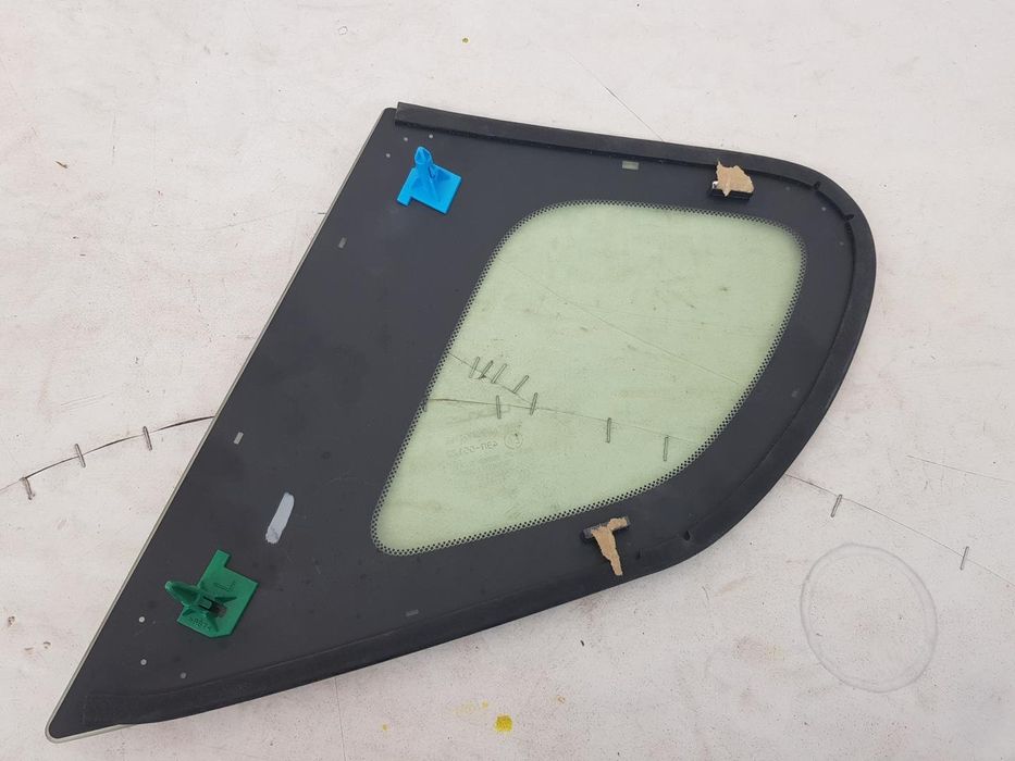 Geam fix dreapta spate Lexus CT200h dupa 2011 NOU OE