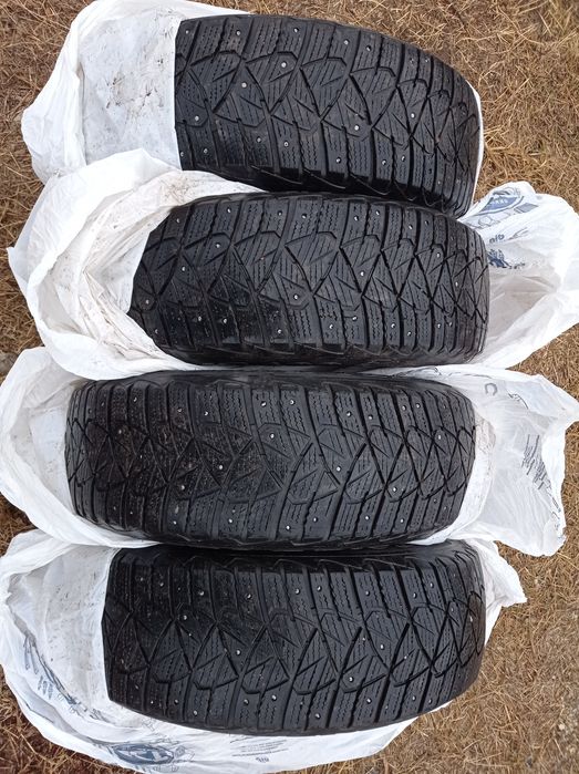 Комплект зимних шин R15