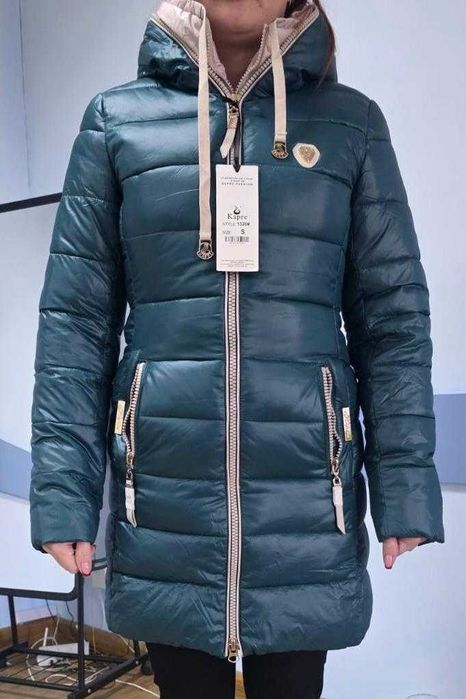 Продам зимние куртки