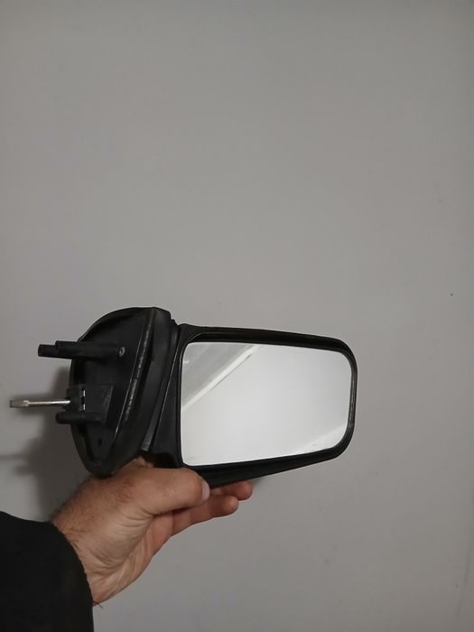 Продам боковое зеркало