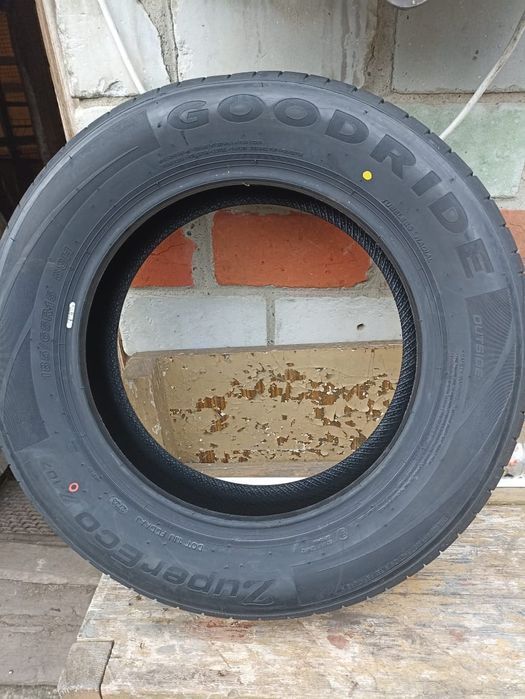 Продам комплект новой летней резины