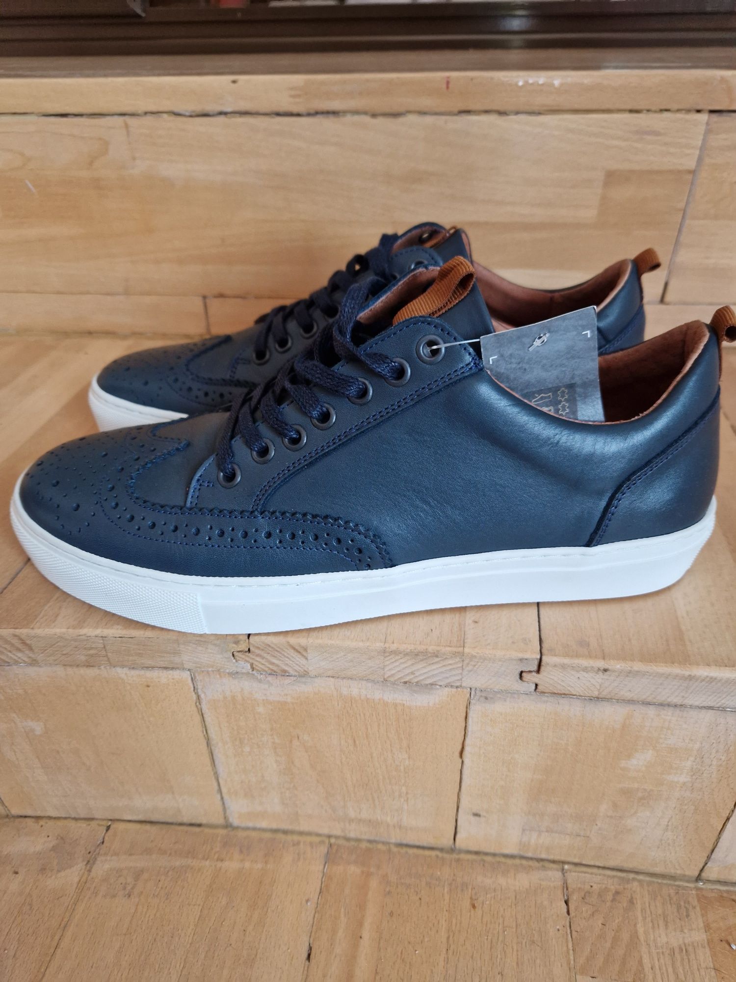 Firetrap Bobo Trainers