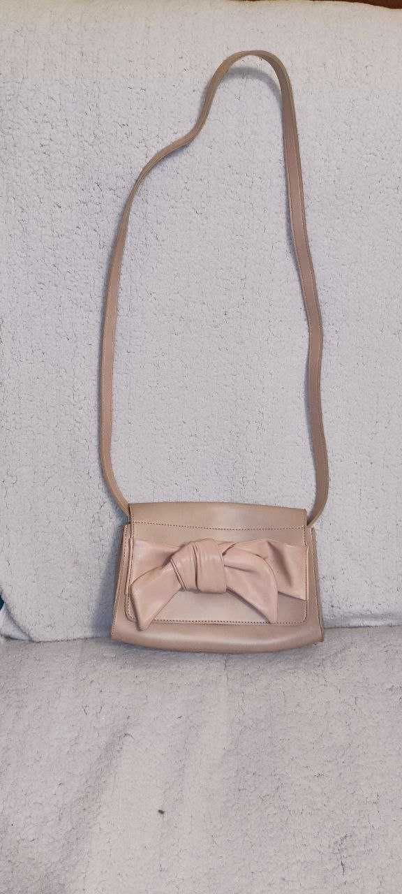 Продается женская сумочка кожаная MINISO в идеальном состоянии