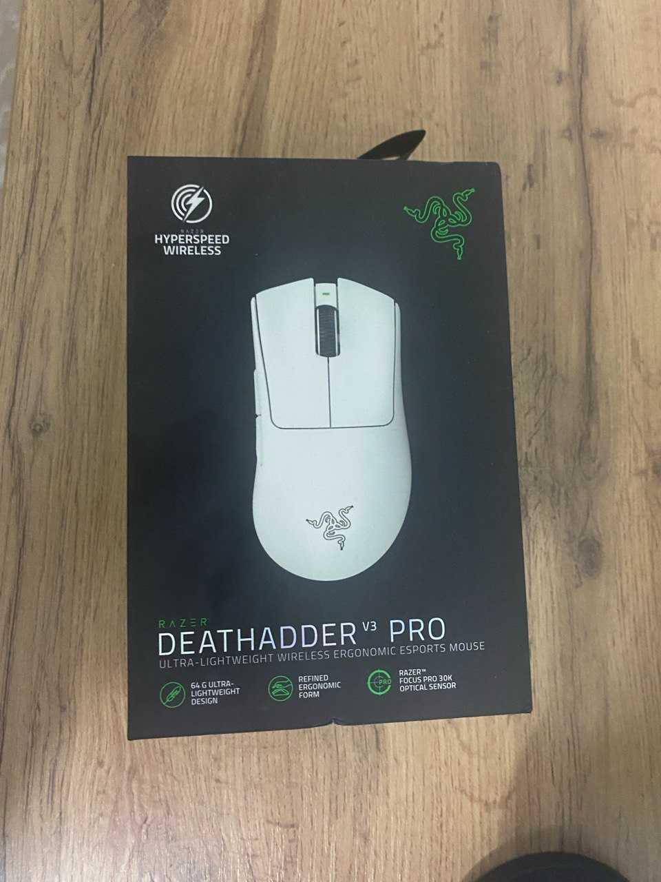 Razer DeathAdder V3 Pro + 8k Hz HyperPolling Dongle
