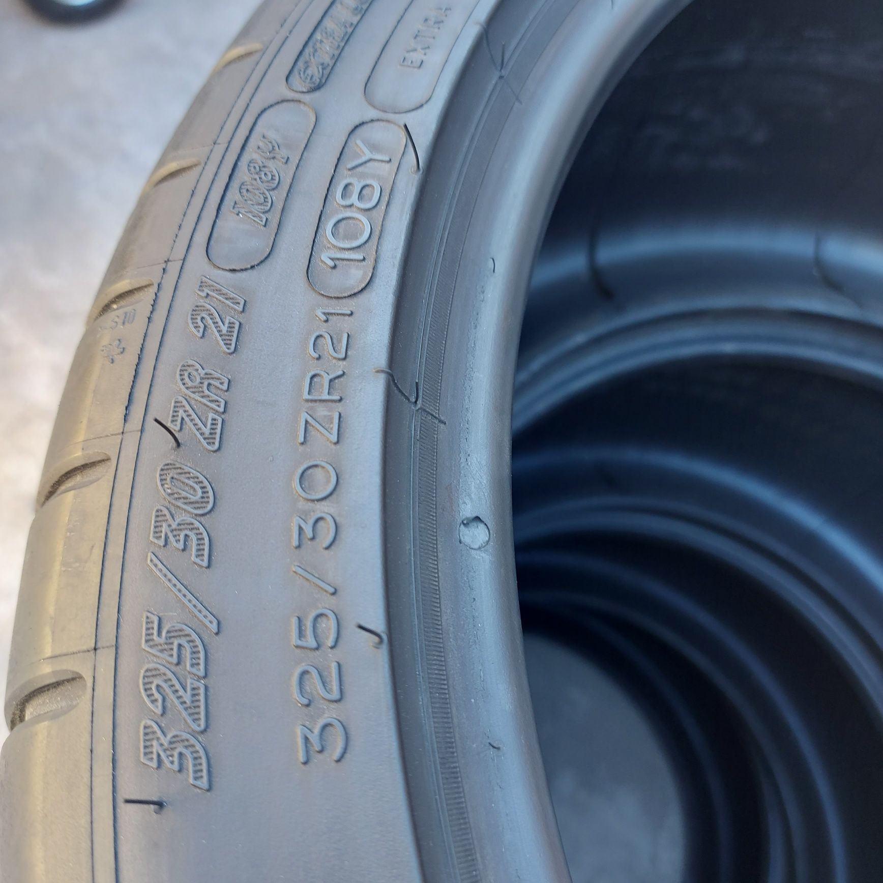 325/30/21"-285/35/21"Michelin pilot super sport. Dot2021/2022