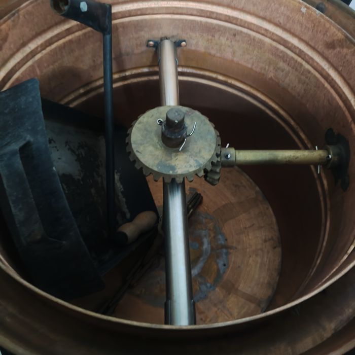 Cazan țuică sârbesc 60l, basculant cu amestecator și răcitor 200l