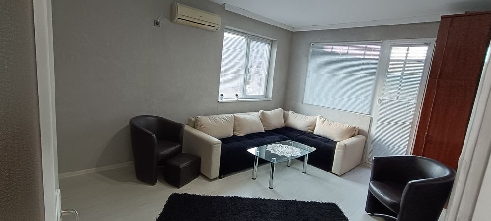 Дава се под наем Тристаен апартамент в Шумен, Боян Българанов 1 - 68 кв.м за 331.5 € - Снимка #3