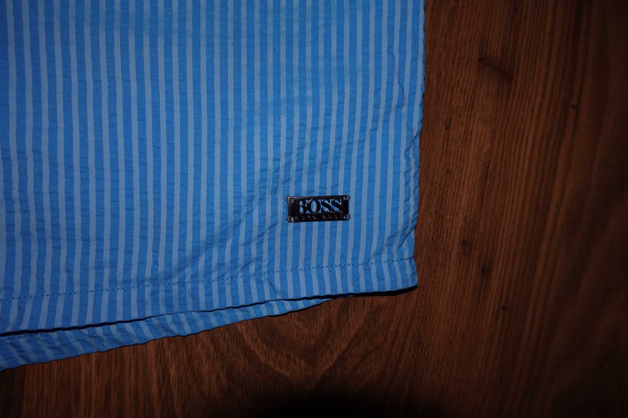 Sort Baie Hugo Boss, Marimea 4XL-5XL, Cu dungi, Stare foarte buna