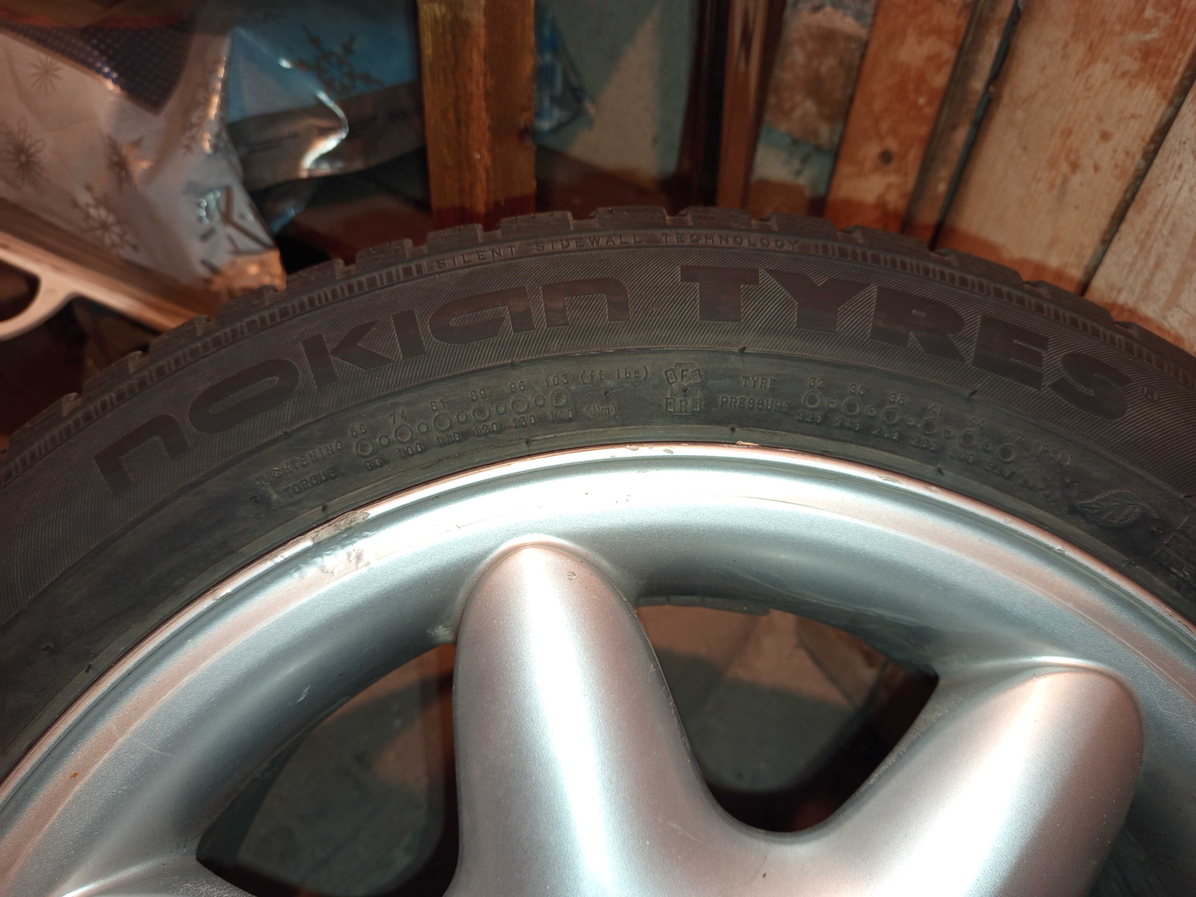 Джанти Mercedes със Зимни гуми Нокиан 205/55/16