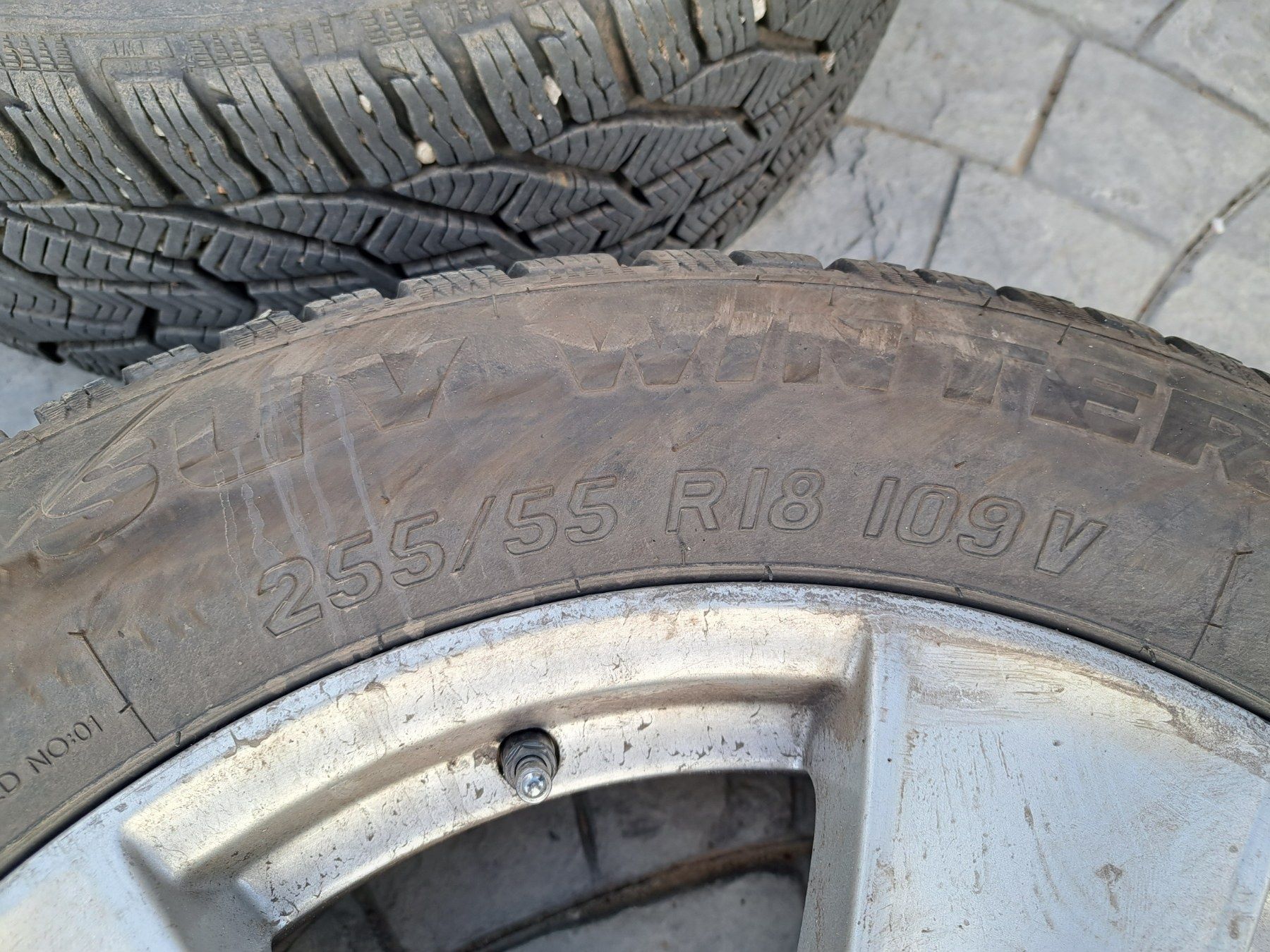 Гуми с джанти 255/55R18