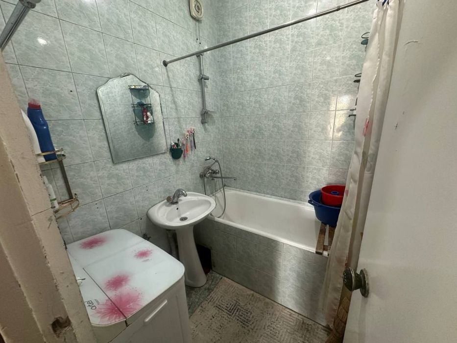 х Чиланзар 7 квартал 3/4/4 Орт.Бассейн,Балкон:1,5х3,Продается