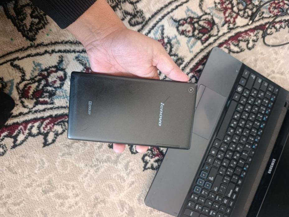 Planshet lennova pad 7