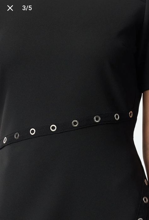 Черна Рокля с капси, м размер