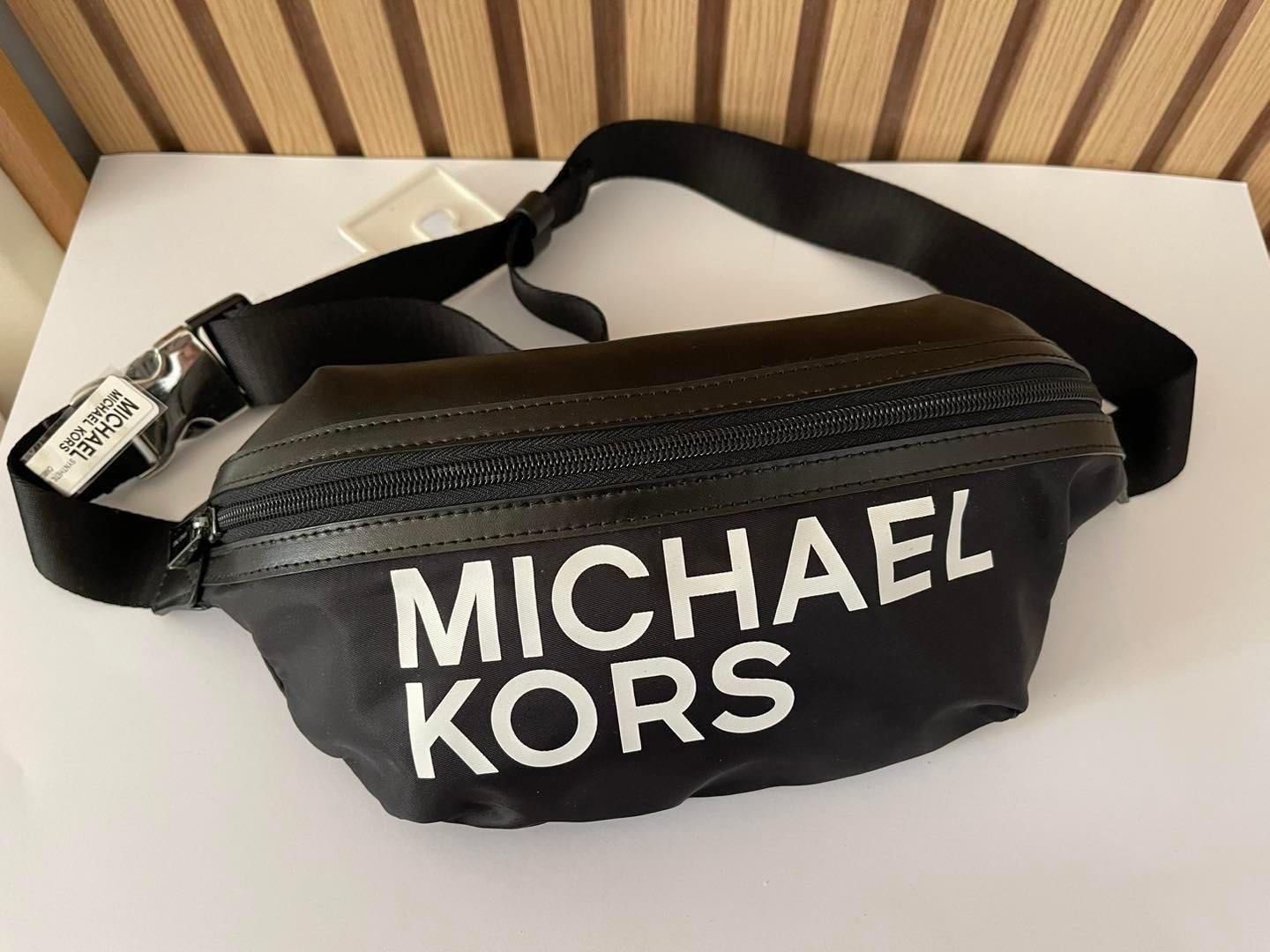 Оригинална чанта Michael Kors