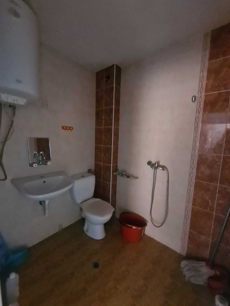 Продава се Тристаен апартамент в Хасково, Каменни - 81 кв.м за 819 €/кв.м - Снимка #9