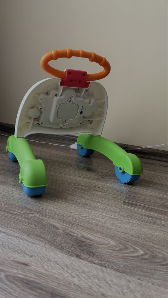 Уикър Fisher Price за прохождане