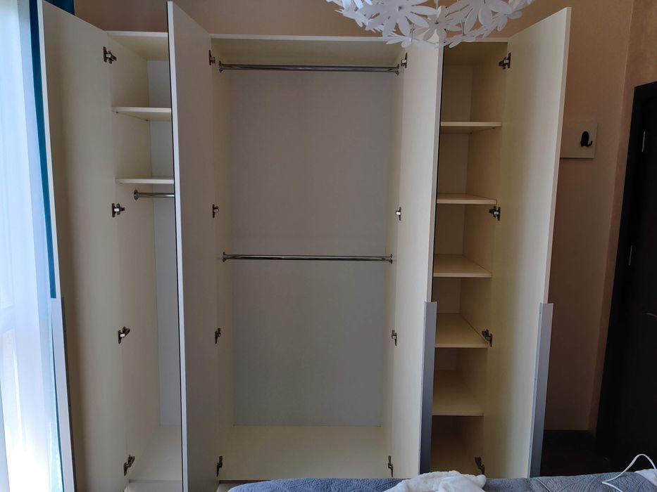 [Запазена] Комплект гардероб и спалня с матрак