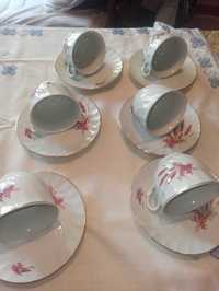 Чаени чаши с чинийки