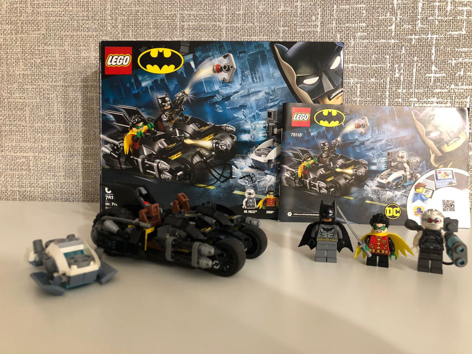 LEGO Batman: Гонка на Мотоциклах с мистером Фризом!