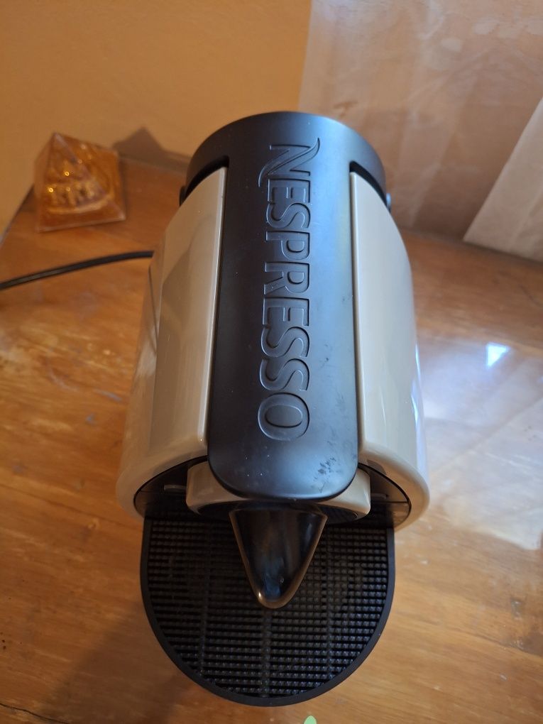 Nespresso Essenza