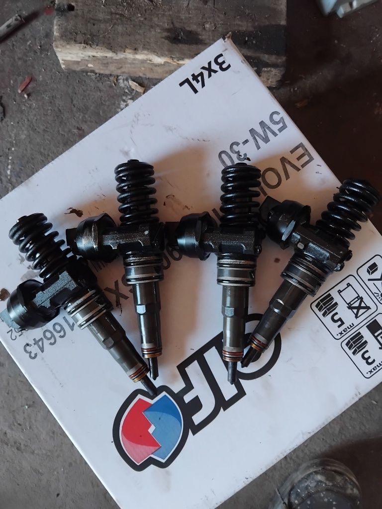 Injectoare passat 2.0 BMP.
