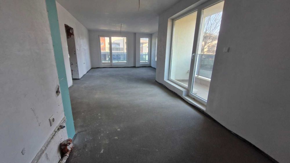 Продава се Двустаен апартамент в Пловдив, Остромила - 64 кв.м за 1954 €/кв.м - Снимка #4