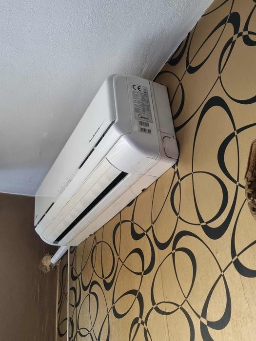 Климатик Midea 12”