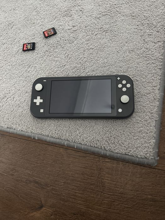 Nintendo white с две игри
