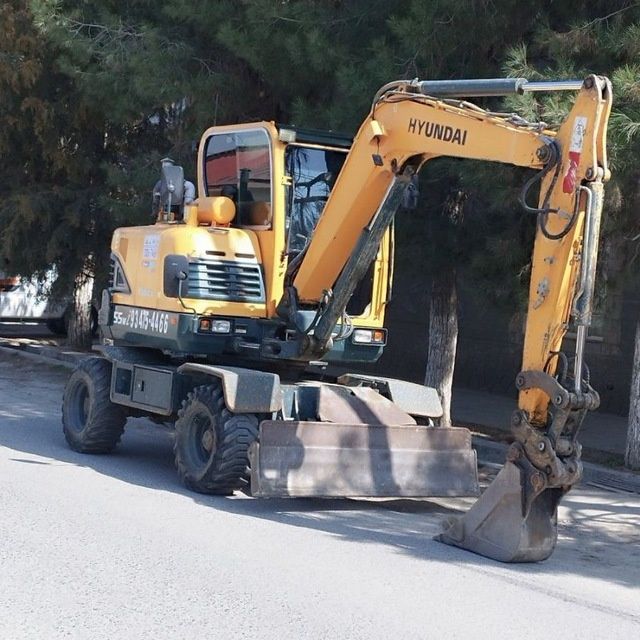 Экскаватор хундай 55