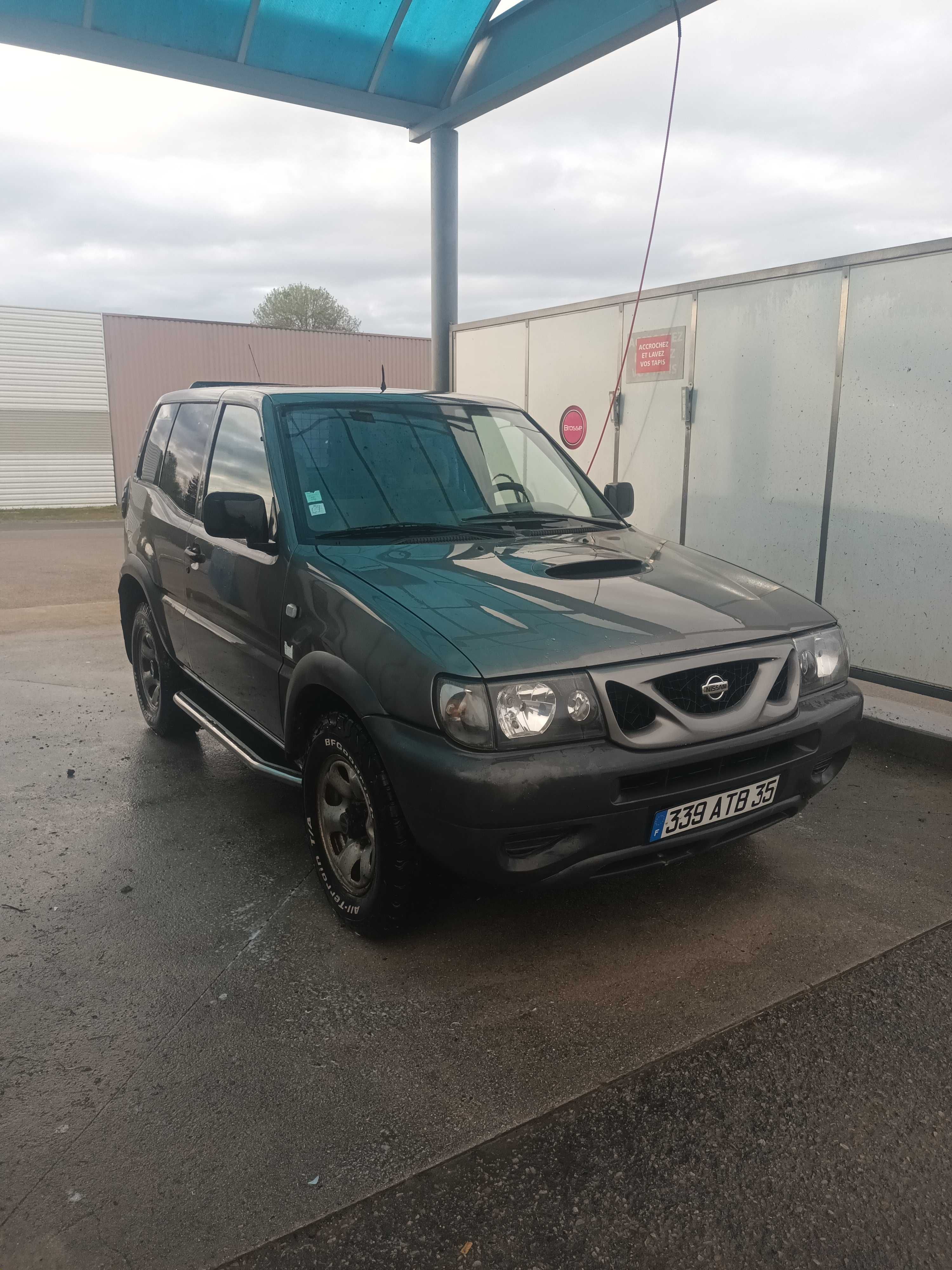 Nissan Terrano 2