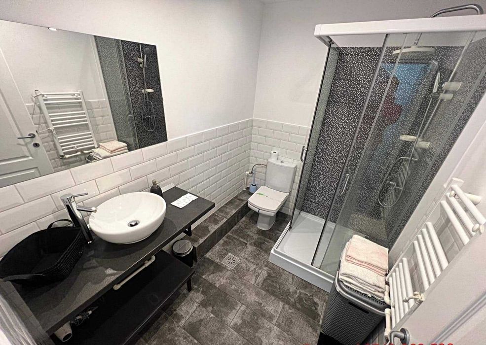 Vând app 2 camere Împărat Traian