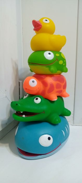 Резиновые игрушки для плавания