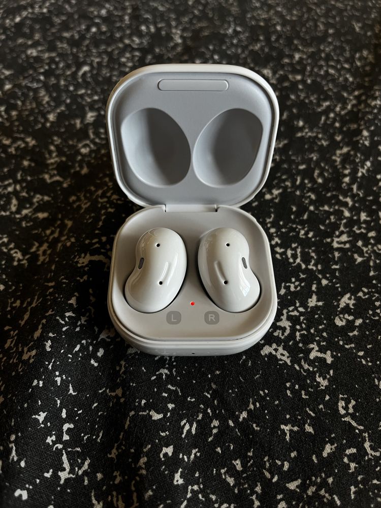 Casti Galaxy Buds Live