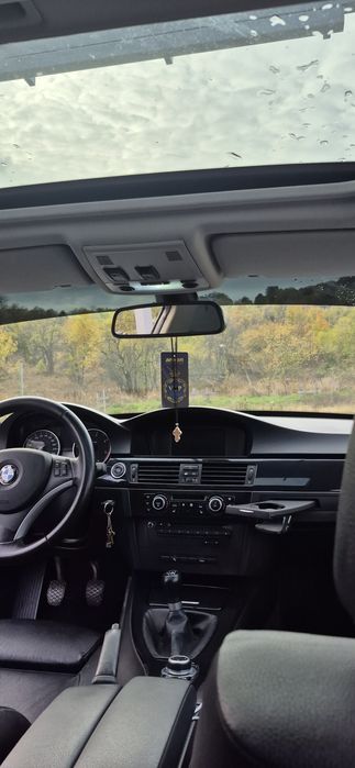 Vand BMW E90 Facelift 320d 184 cp 2011