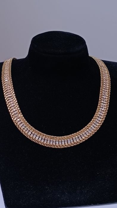 Колье из красного золота с фианитами