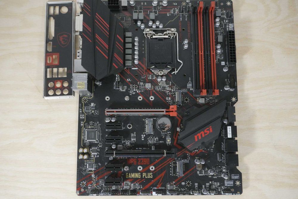 Дънна платка дъно MSI Z390 Gaming PLUS - LGA 1151 за 8/9th gen intel