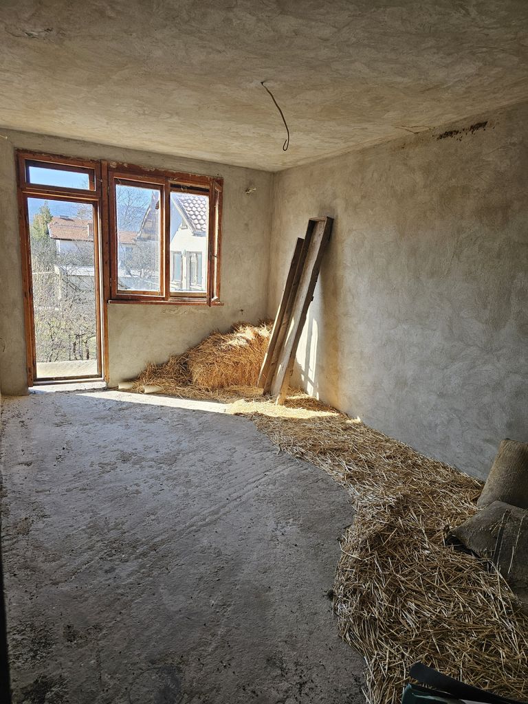 Продава се Къща в с. Гълъбник, Област Перник - 102 кв.м за 577 €/кв.м - Снимка #7
