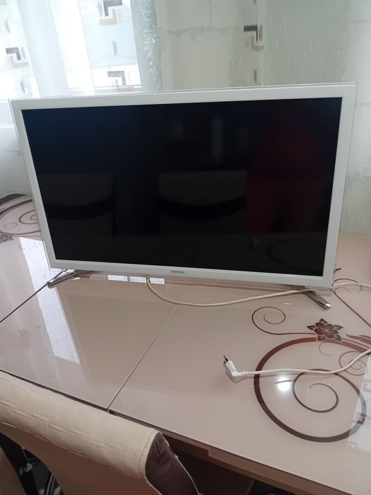 Vând plasma tv foarte bună