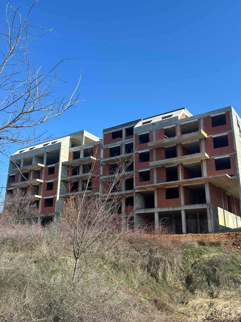 Продава се Двустаен апартамент в Благоевград, Освобождение - 73 кв.м за 877 €/кв.м - Снимка #4