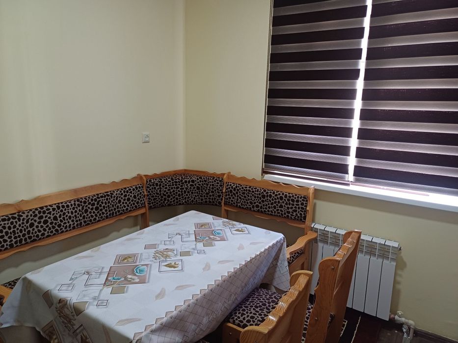 2 хонали квартира барча жихозлари билан ижарага куйилади.7-кичик нохия