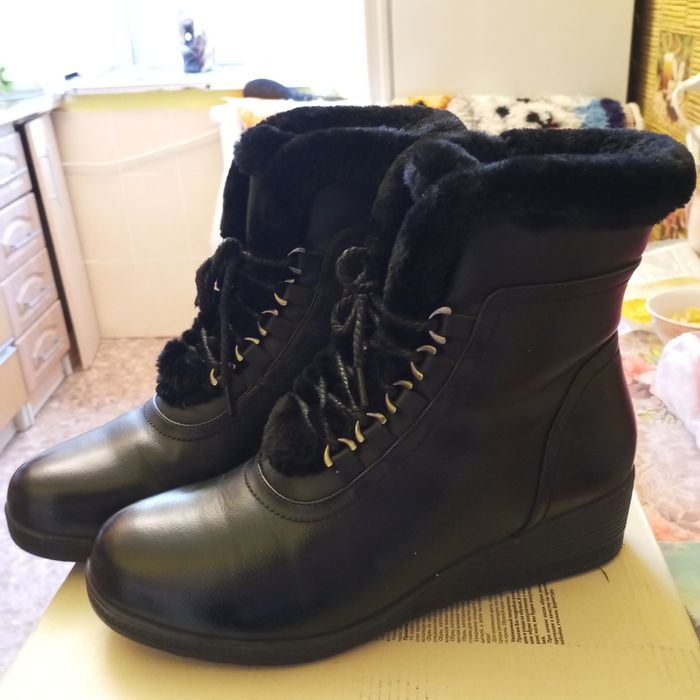 Обувь женская зимняя и осенняя