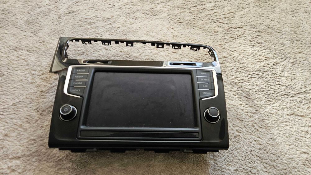 Навигация Медия за vw golf 7