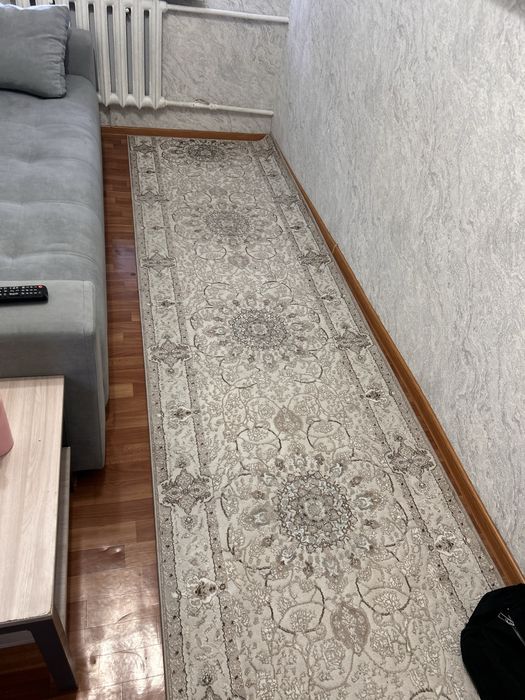 Ковер в отличном состояний