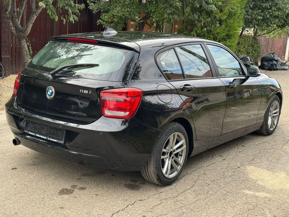 BMW 116i 136 CP 2012 benzina/Clima/trapa130.000km