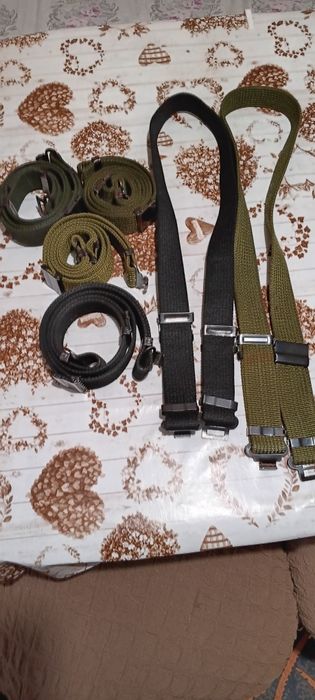 Продавам чисто нови Военни колани  зелени и черни  15лв на бройката