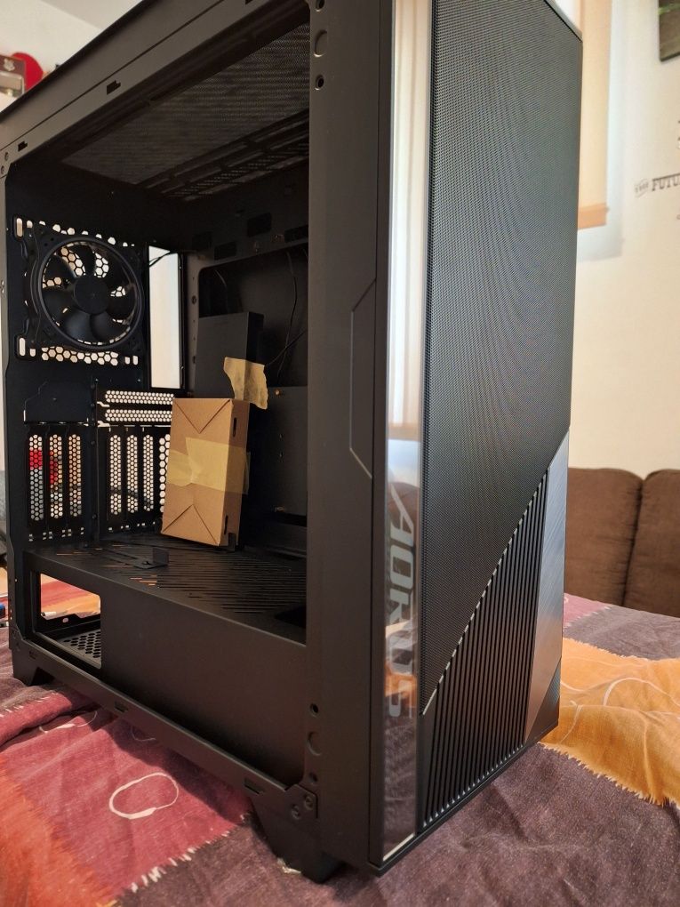 Pc кутия AORUS C500GLASS atx mid-tower