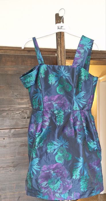 Прекрасна рокля от италианска тафта